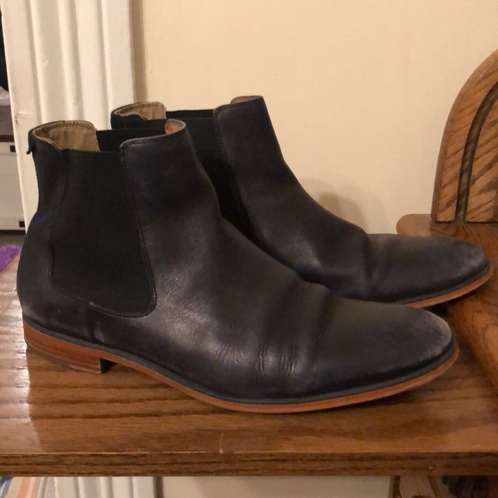 Scuffed up Aldo men’s slip-on boots size 13
